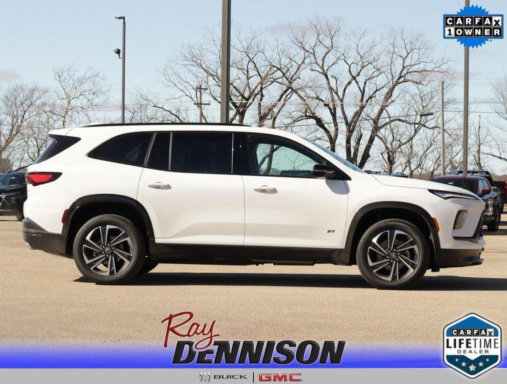 used 2025 Buick Enclave car, priced at $38,100