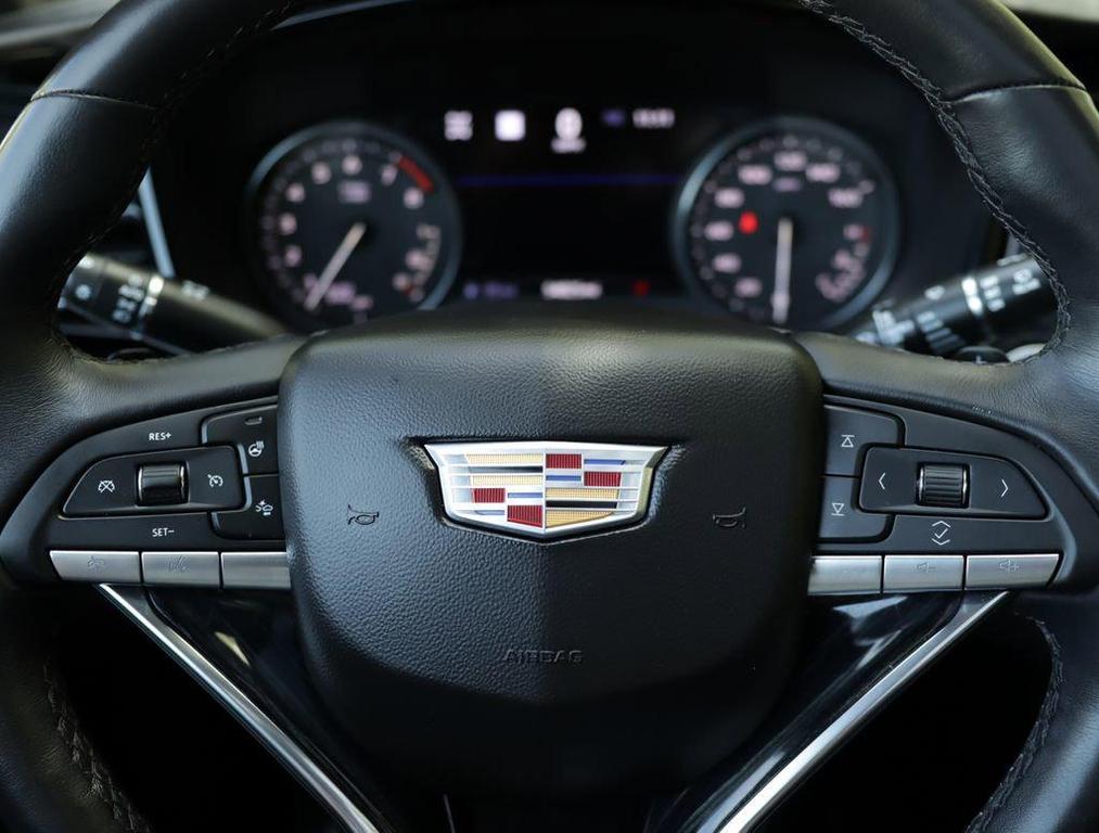 used 2024 Cadillac XT6 car, priced at $39,970