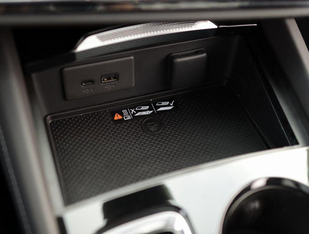 new 2026 Buick Envision car, priced at $50,420