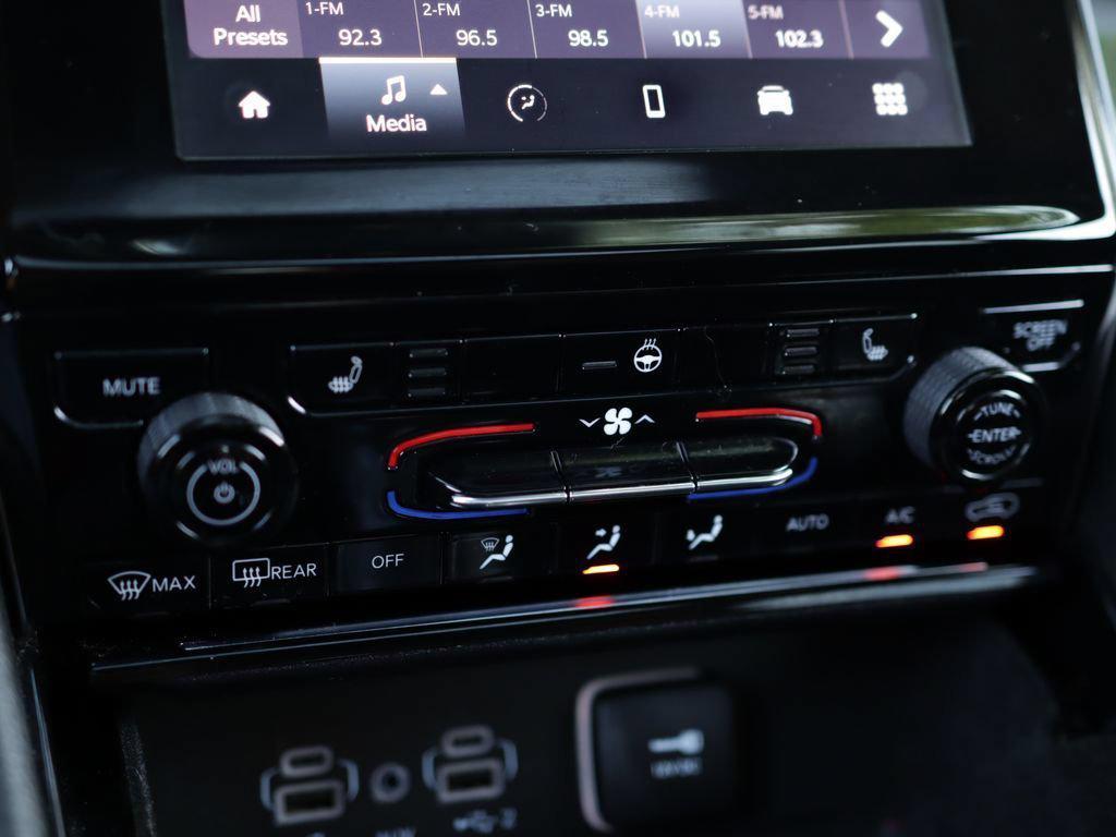 used 2022 Jeep Grand Cherokee L car, priced at $25,608