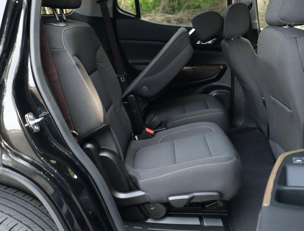 2023 Ebony Twilight Metallic GMC Acadia