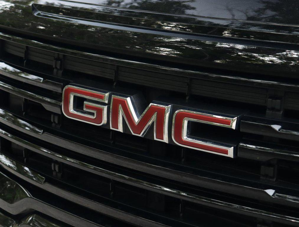 2023 Ebony Twilight Metallic GMC Acadia