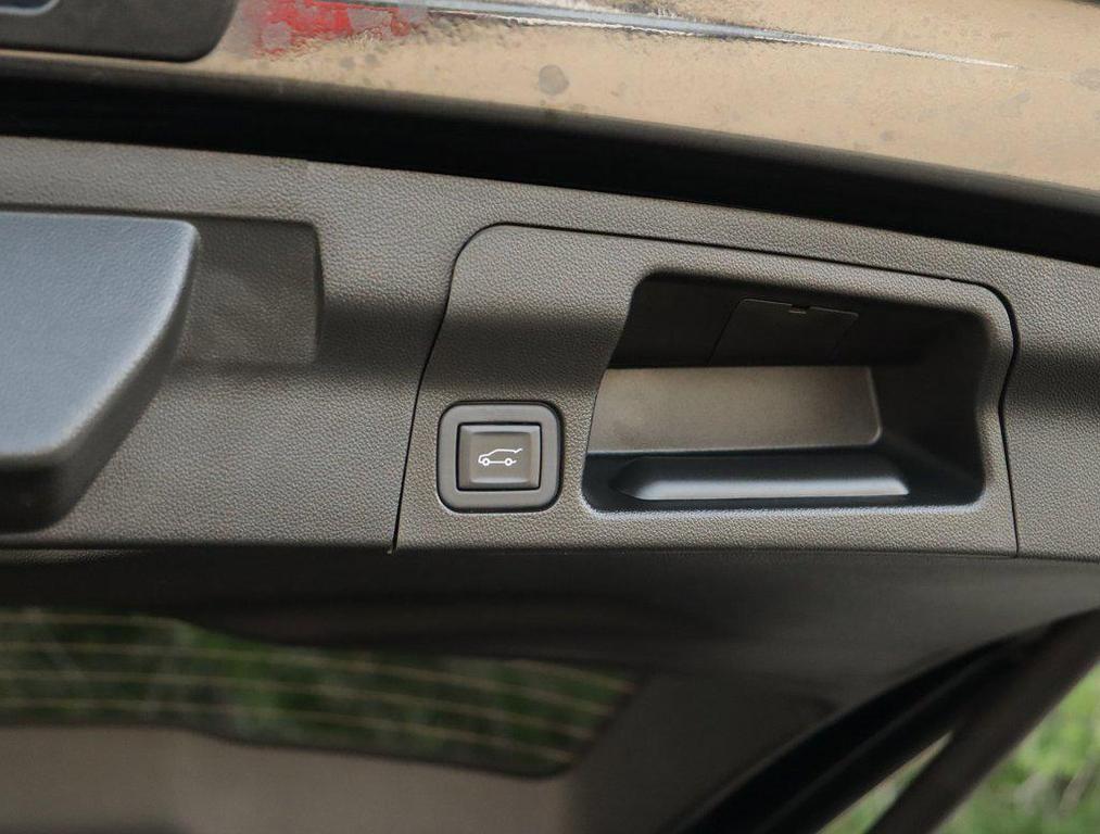 2023 Ebony Twilight Metallic GMC Acadia