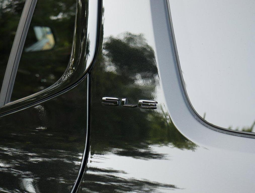 2023 Ebony Twilight Metallic GMC Acadia