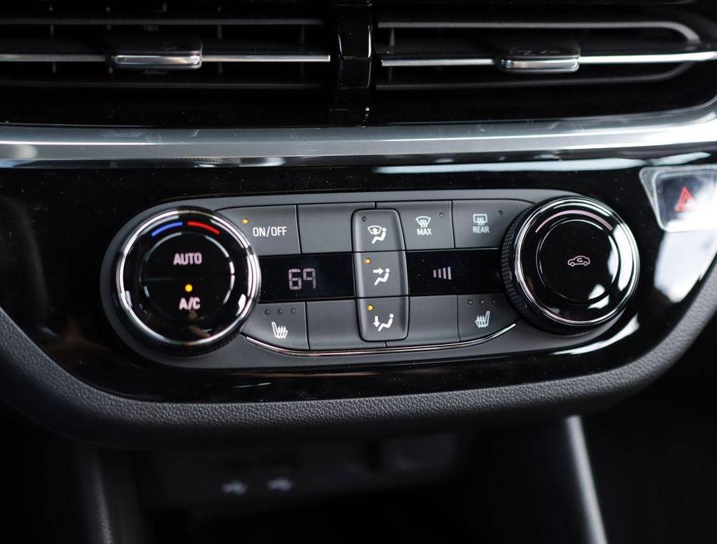 new 2026 Buick Envista car, priced at $28,465
