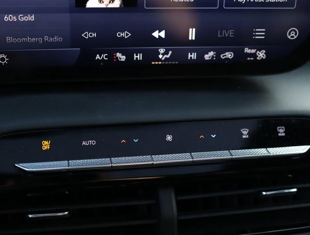 used 2025 Buick Enclave car, priced at $47,970