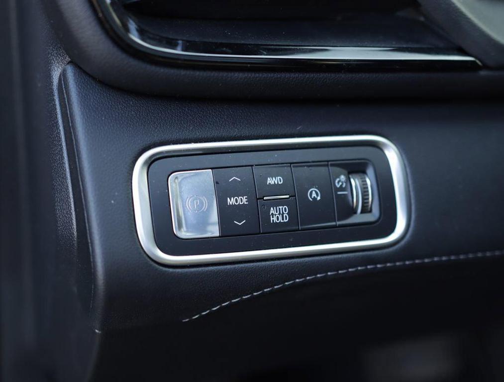 used 2025 Buick Enclave car, priced at $47,970