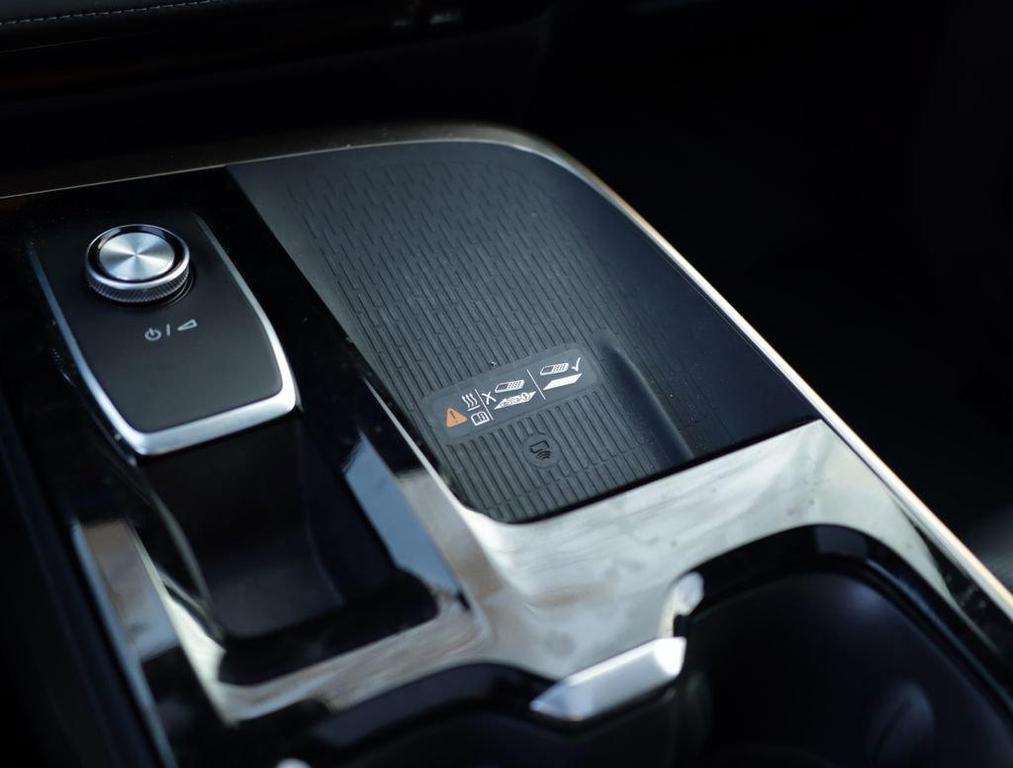 used 2025 Buick Enclave car, priced at $47,970