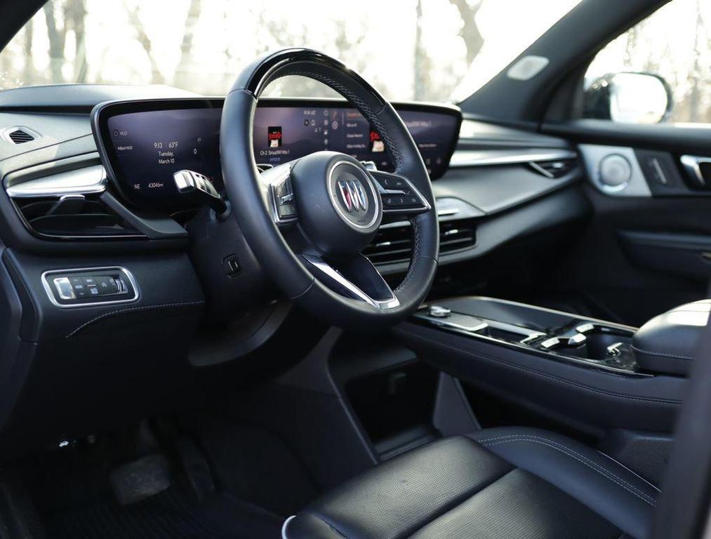 used 2025 Buick Enclave car, priced at $47,970