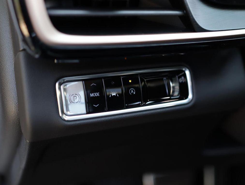 new 2026 Buick Envision car, priced at $42,605