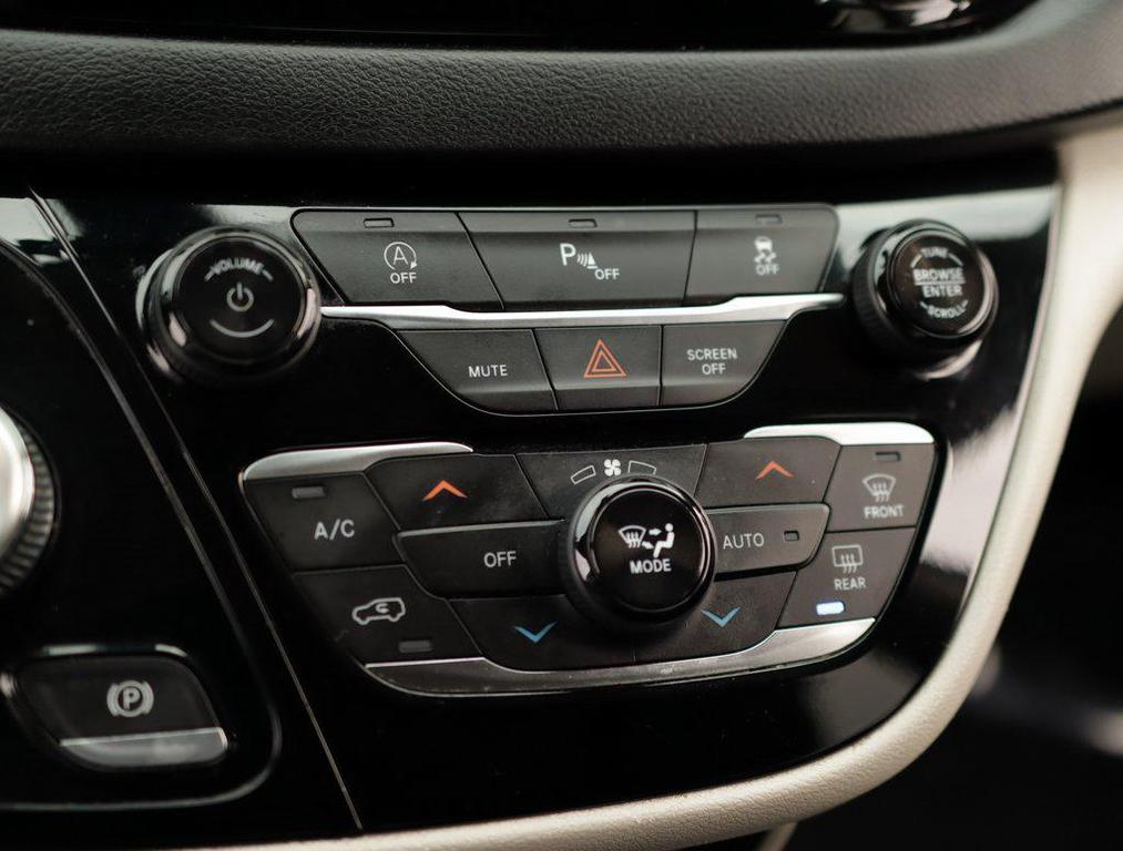 used 2020 Chrysler Pacifica car, priced at $17,977