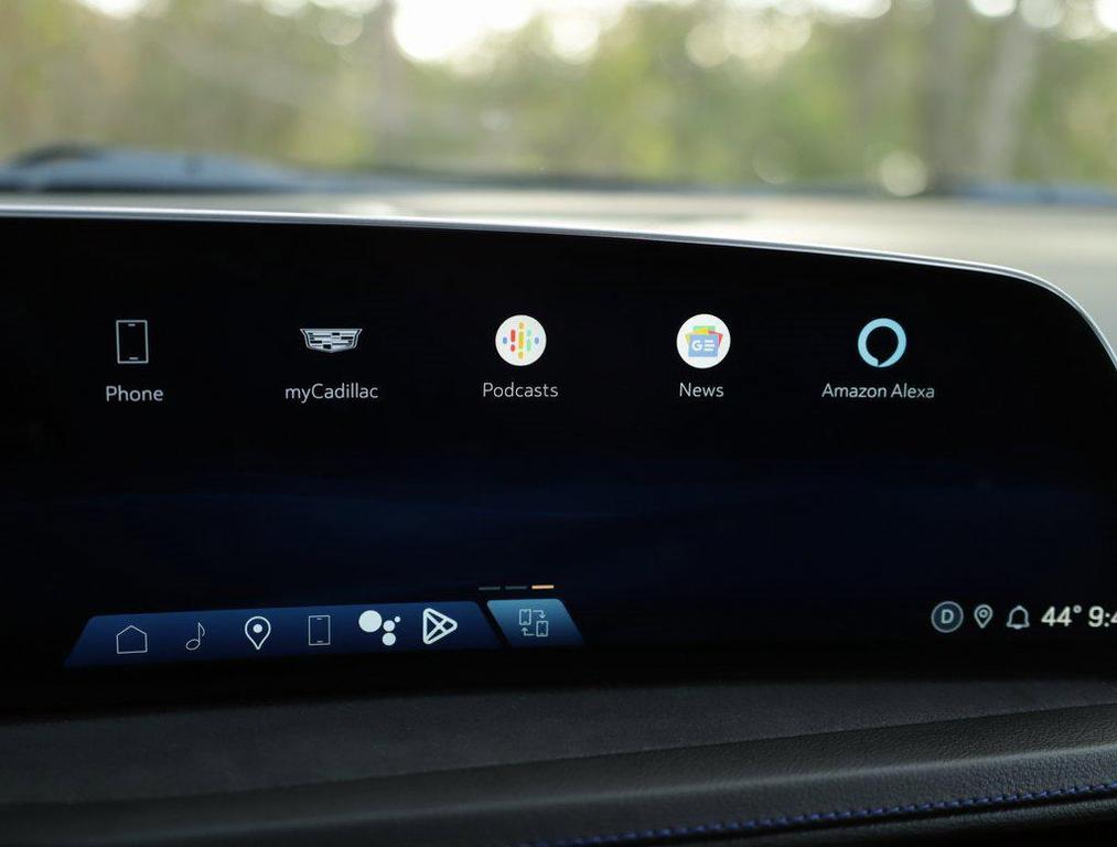 used 2024 Cadillac XT4 car, priced at $36,497