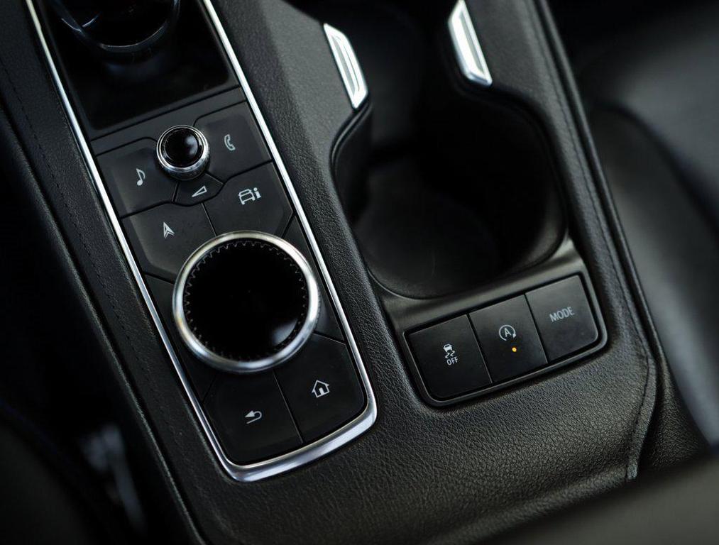 used 2024 Cadillac XT4 car, priced at $36,497