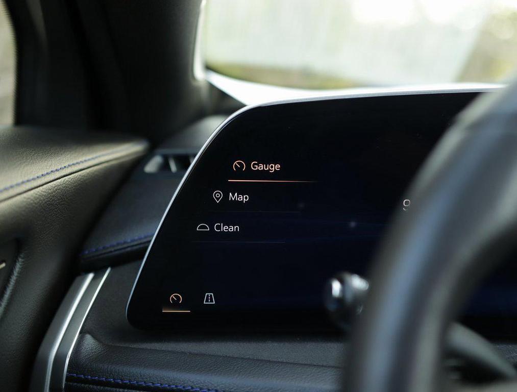 used 2024 Cadillac XT4 car, priced at $36,497