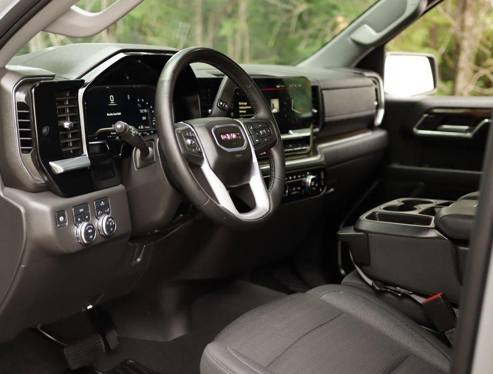 used 2024 GMC Sierra 1500 car, priced at $41,619