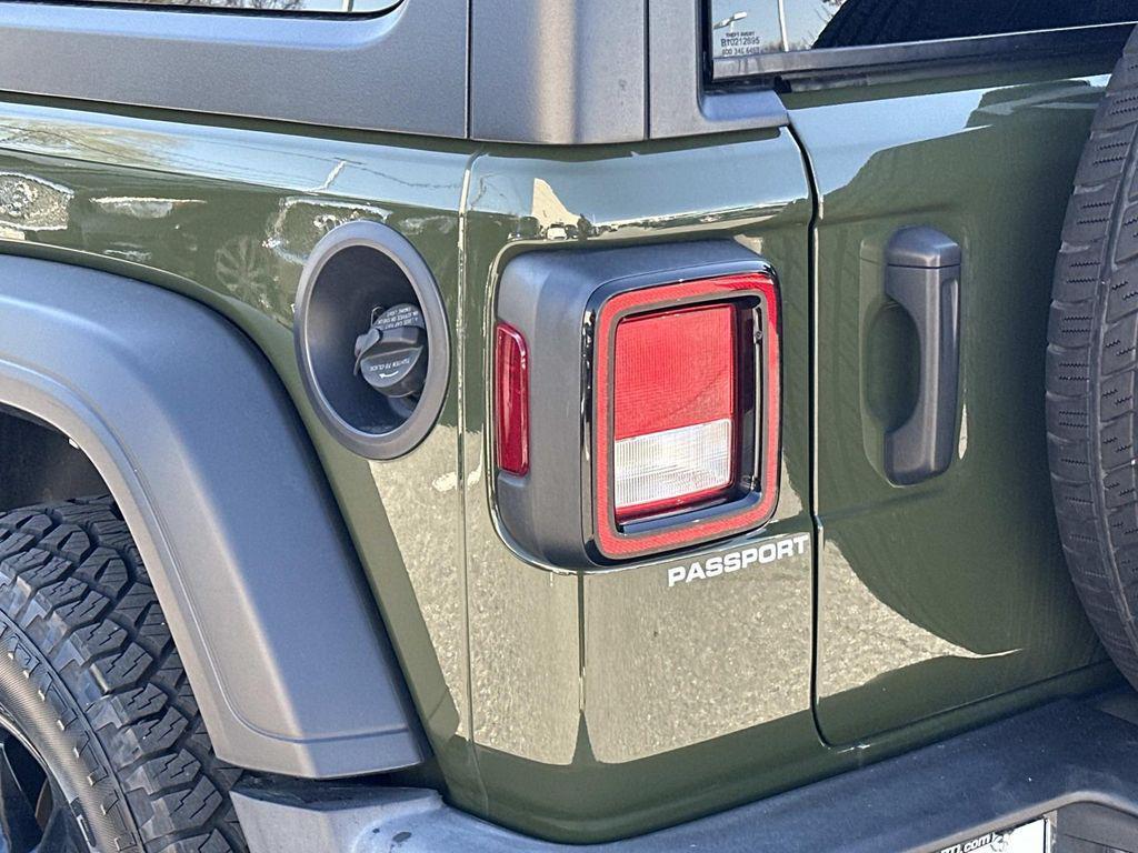 used 2021 Jeep Wrangler Unlimited car, priced at $23,321