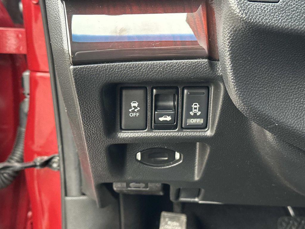 used 2014 INFINITI Q60 car, priced at $22,321