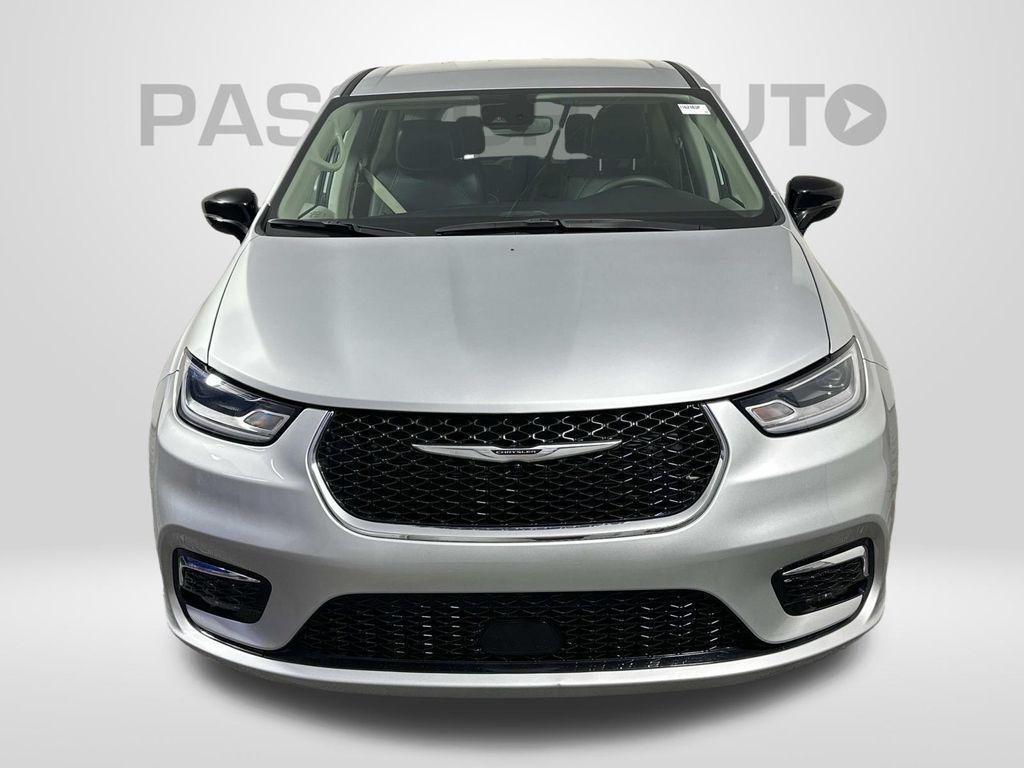 used 2024 Chrysler Pacifica car, priced at $25,431