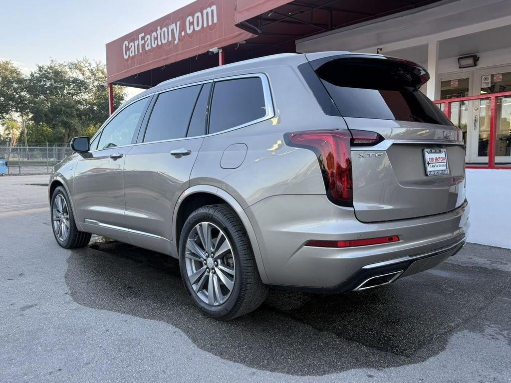 used 2022 Cadillac XT6 car, priced at $26,488