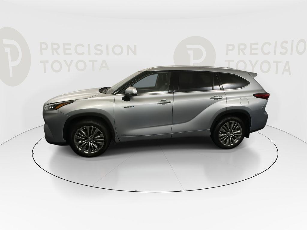 used 2021 Toyota Highlander Hybrid car, priced at $40,242