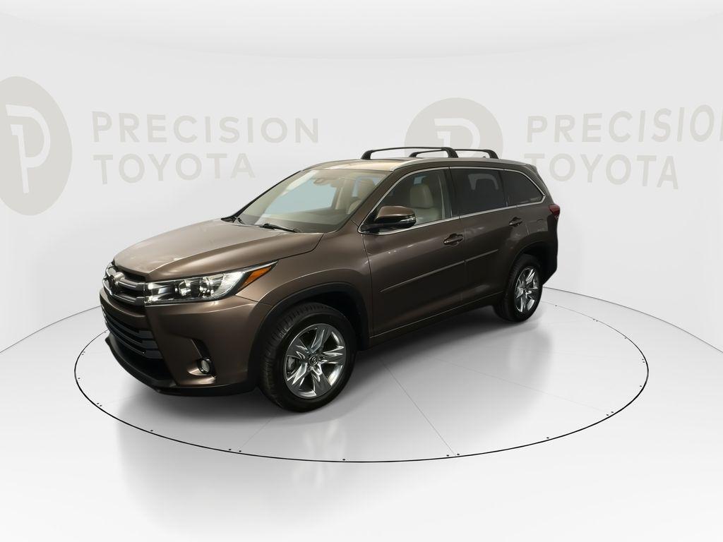 used 2017 Toyota Highlander car, priced at $29,632