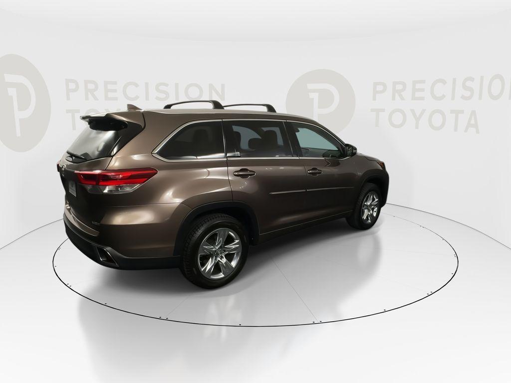 used 2017 Toyota Highlander car, priced at $29,632
