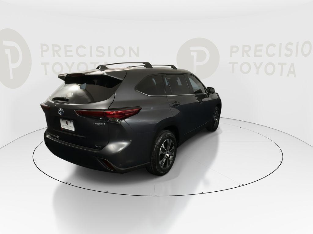 used 2023 Toyota Highlander Hybrid car, priced at $38,999