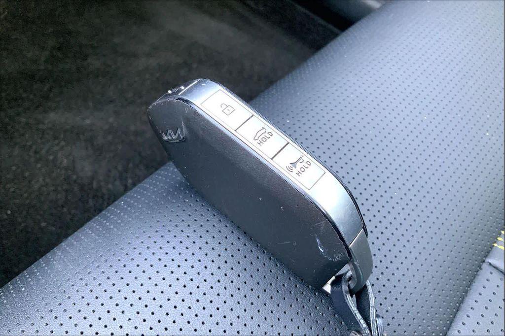 used 2026 Kia K5 car, priced at $32,450