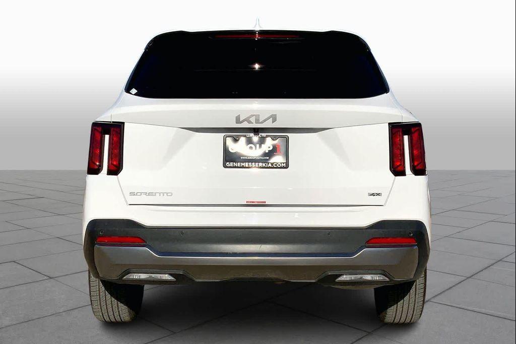 used 2025 Kia Sorento car, priced at $34,499