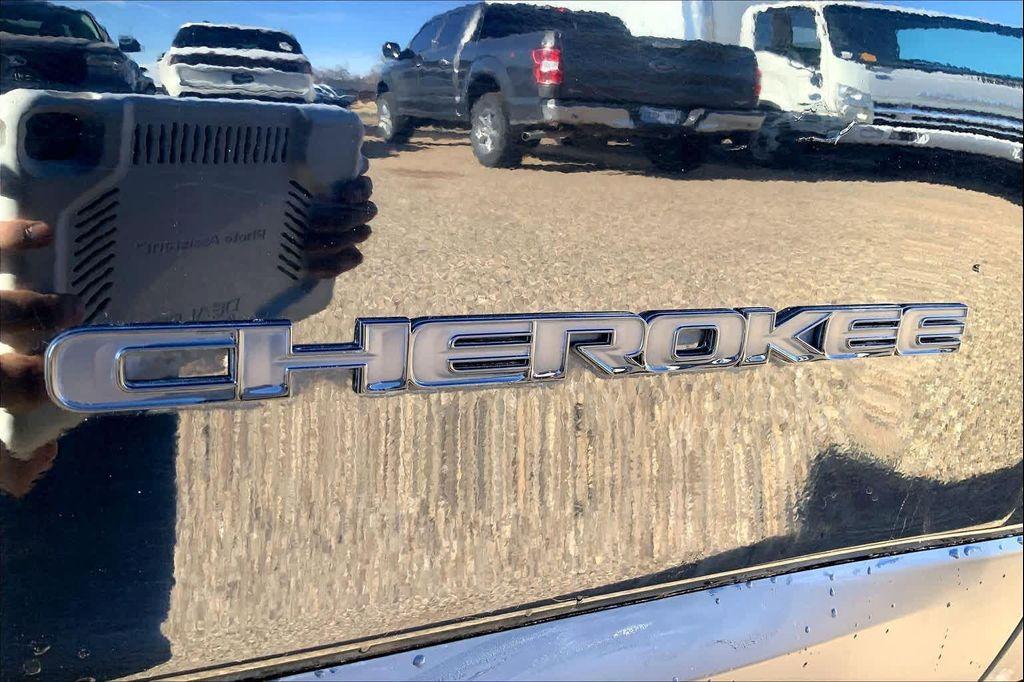 used 2019 Jeep Cherokee car, priced at $16,020