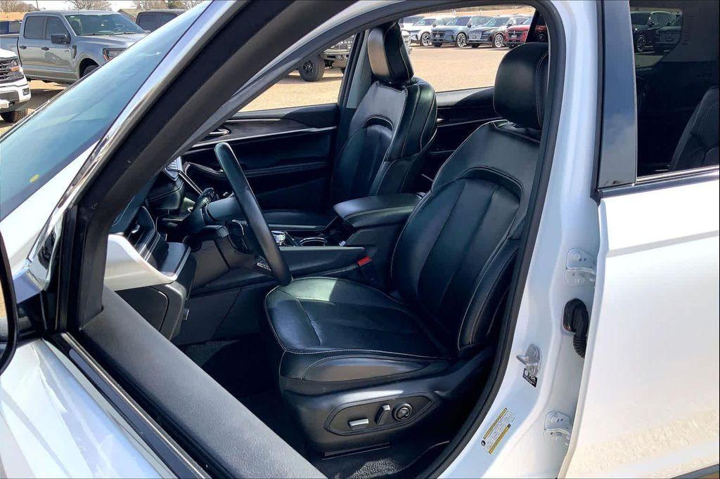 used 2021 Jeep Grand Cherokee L car, priced at $24,999