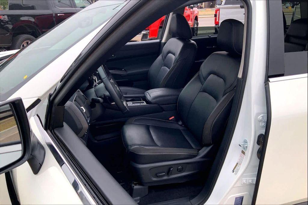 used 2024 Nissan Pathfinder car, priced at $31,499