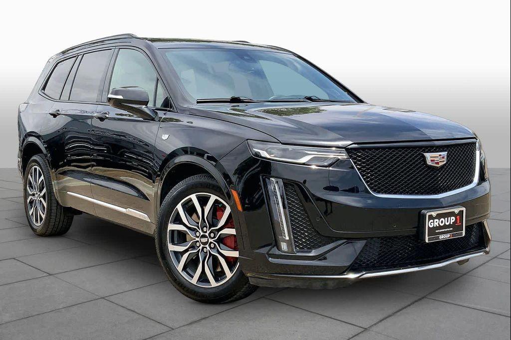 used 2022 Cadillac XT6 car, priced at $36,224