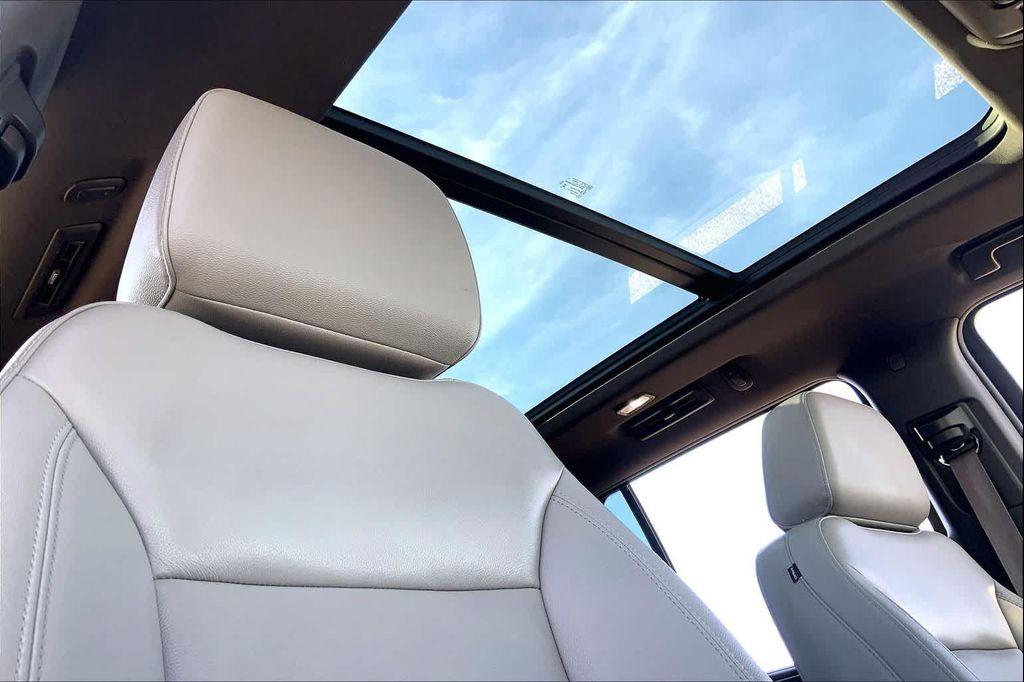 used 2024 Chevrolet Tahoe car, priced at $63,999