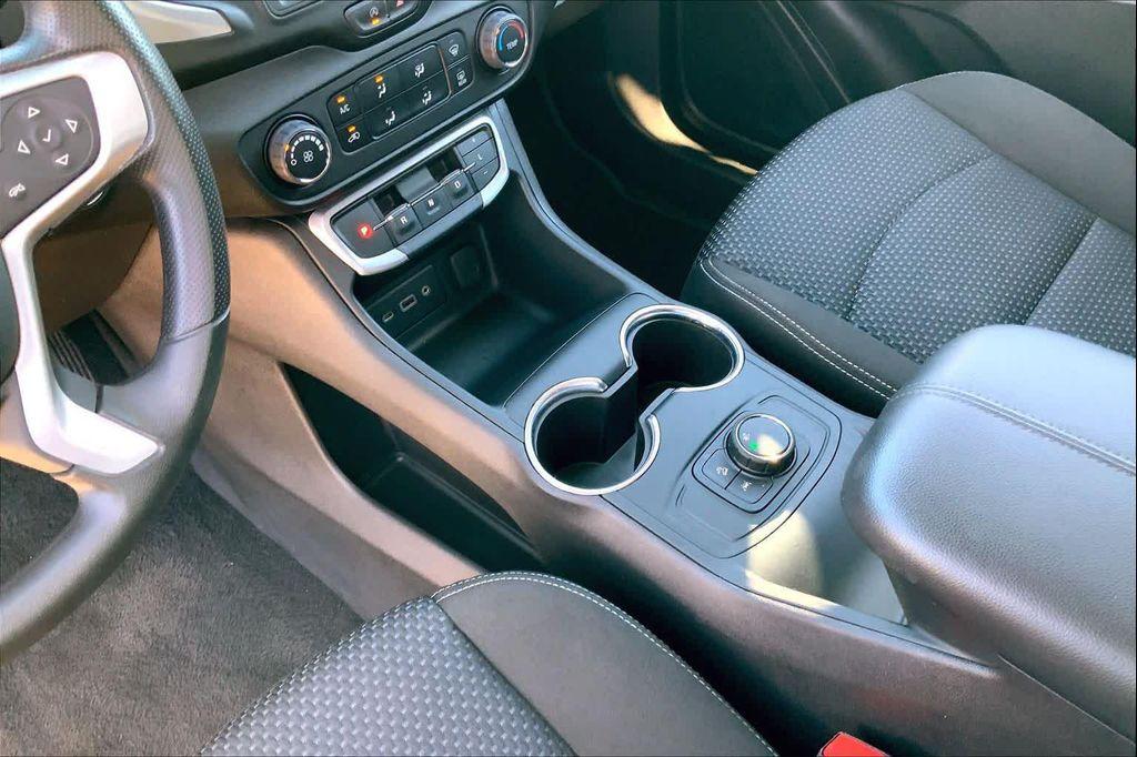 used 2024 GMC Terrain car, priced at $20,999