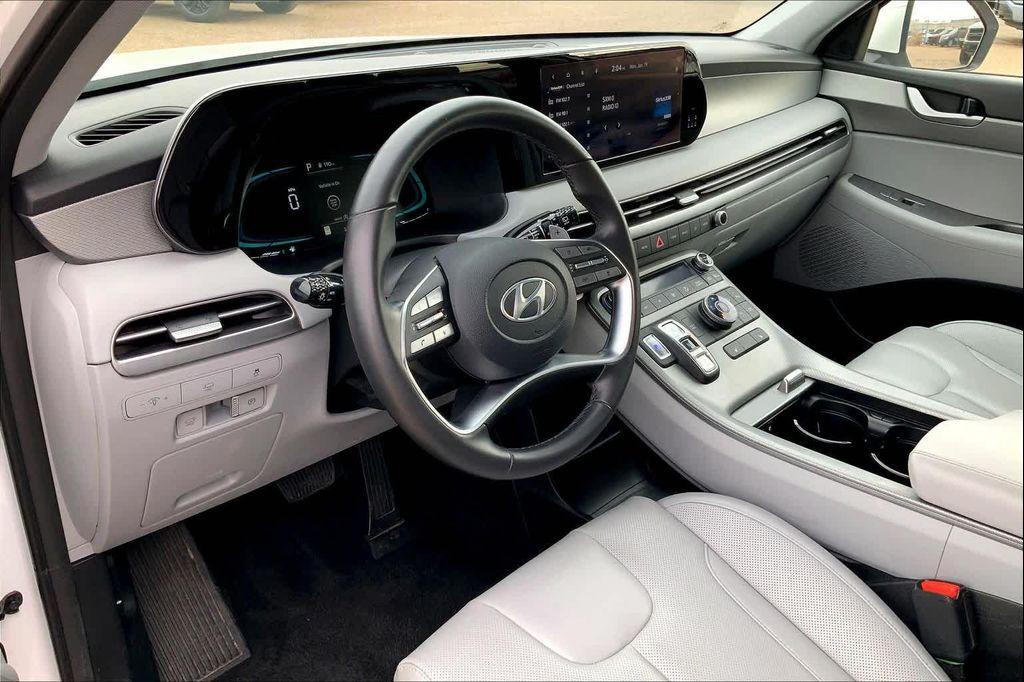 used 2025 Hyundai Palisade car, priced at $35,099