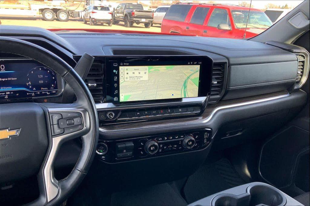 used 2025 Chevrolet Silverado 1500 car, priced at $31,500