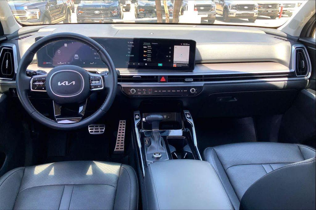 used 2024 Kia Sorento car, priced at $32,724