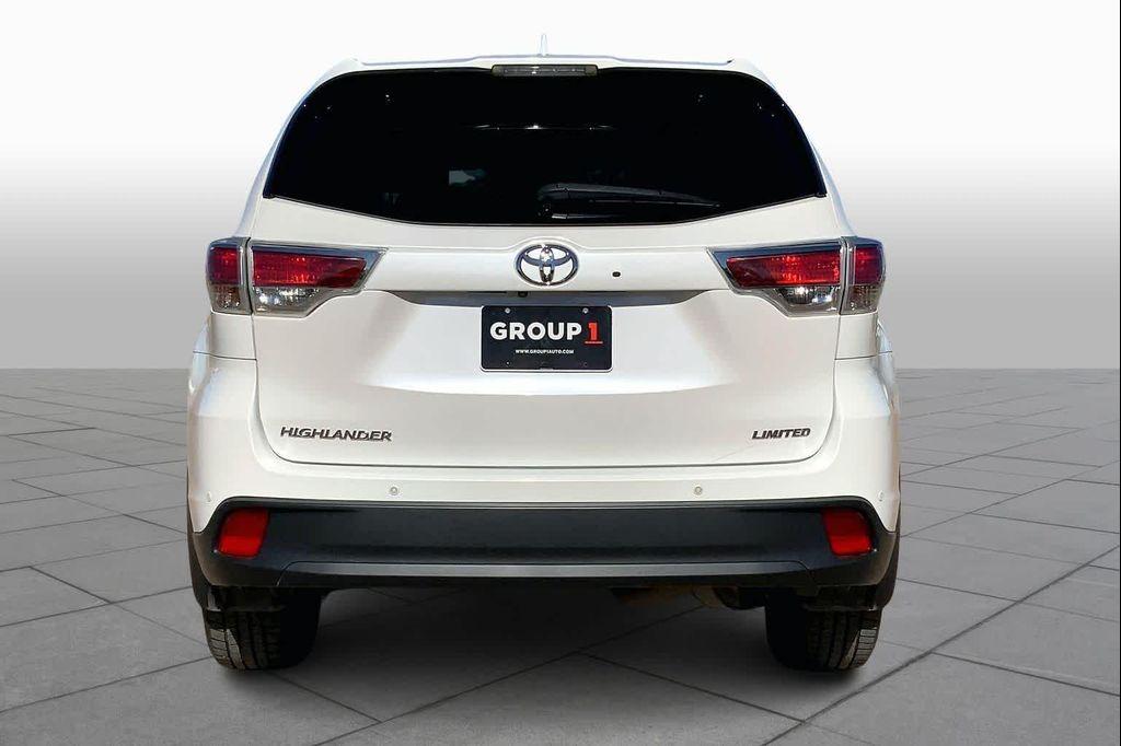 used 2016 Toyota Highlander car, priced at $18,499