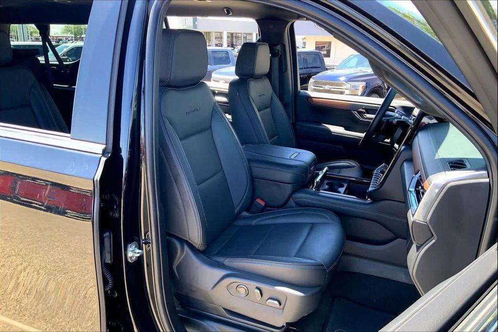 used 2025 GMC Yukon XL car, priced at $72,224