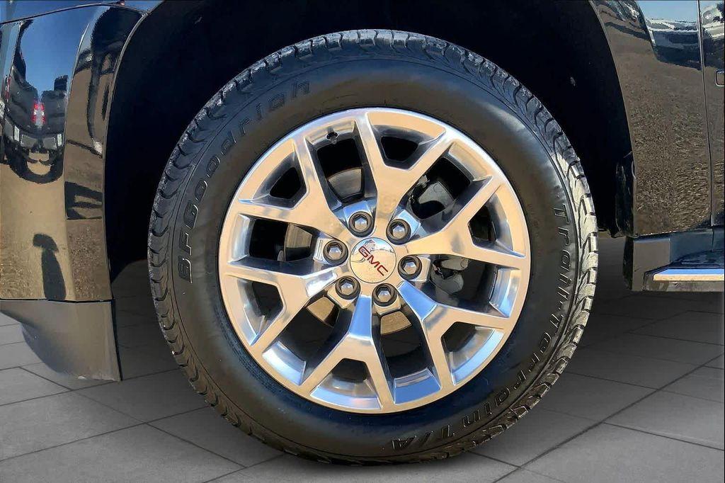 used 2017 GMC Yukon XL car, priced at $12,999