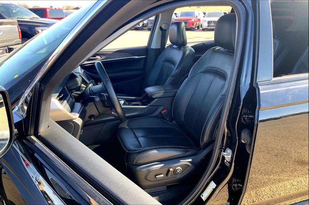 used 2021 Jeep Grand Cherokee L car, priced at $23,999