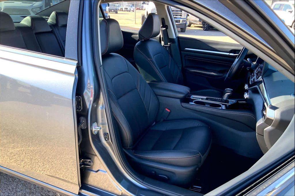 used 2023 Nissan Altima car, priced at $21,799