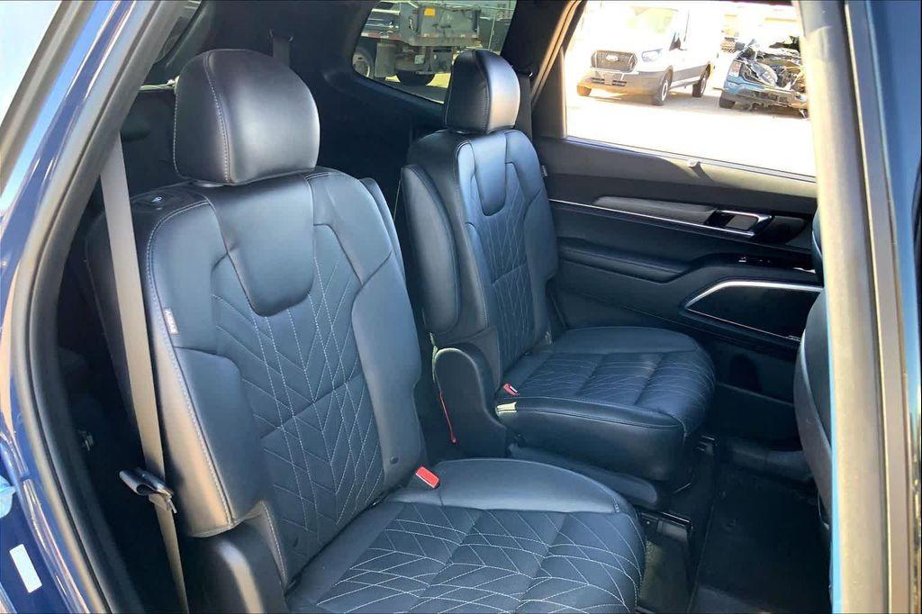 used 2024 Kia Telluride car, priced at $35,999