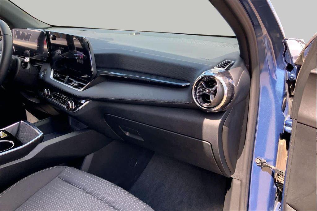 used 2025 Chevrolet Equinox car, priced at $27,224
