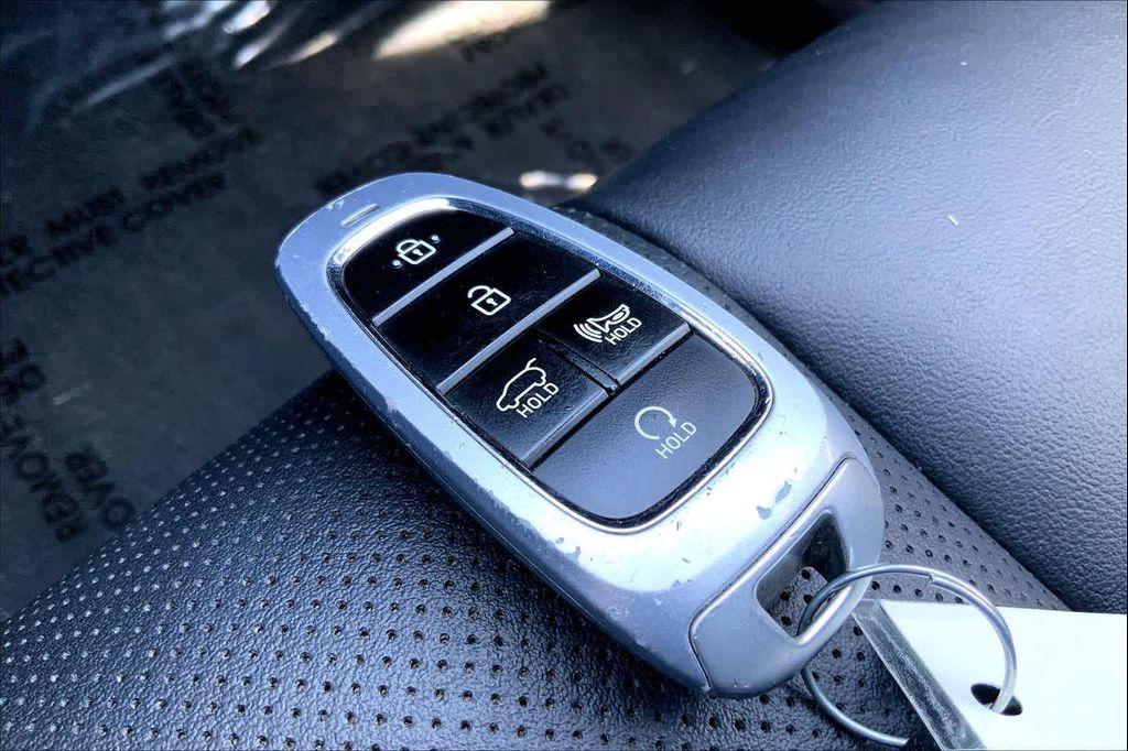 used 2025 Hyundai Palisade car, priced at $33,224