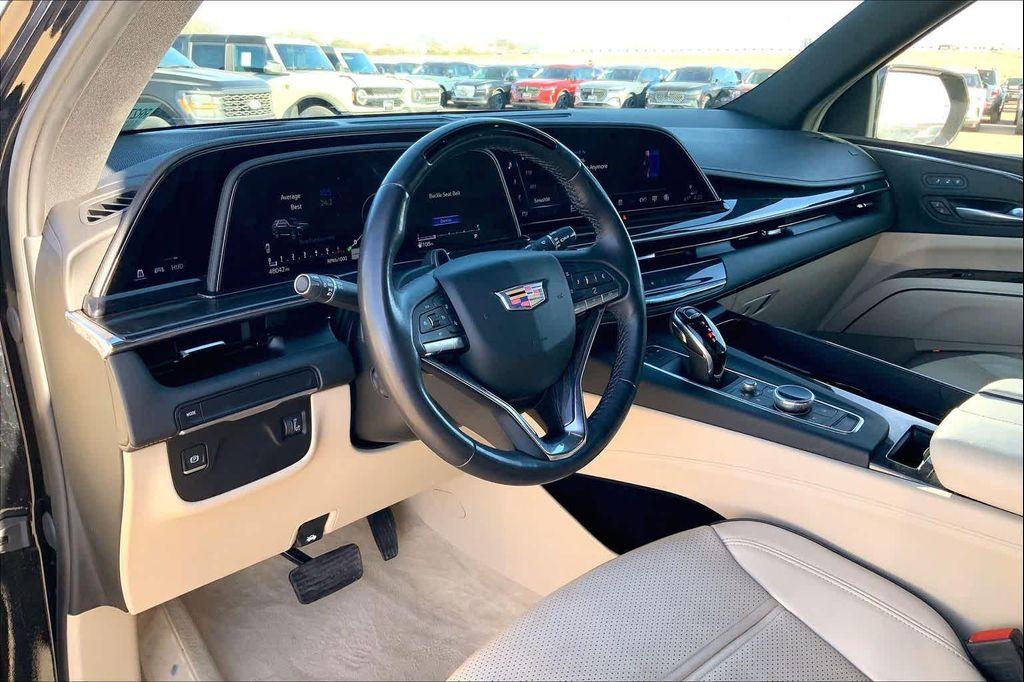used 2024 Cadillac Escalade car, priced at $67,999