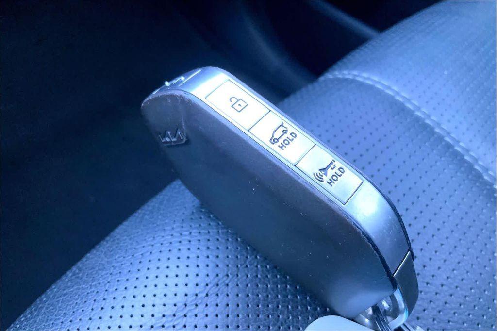 used 2024 Kia Telluride car, priced at $36,482