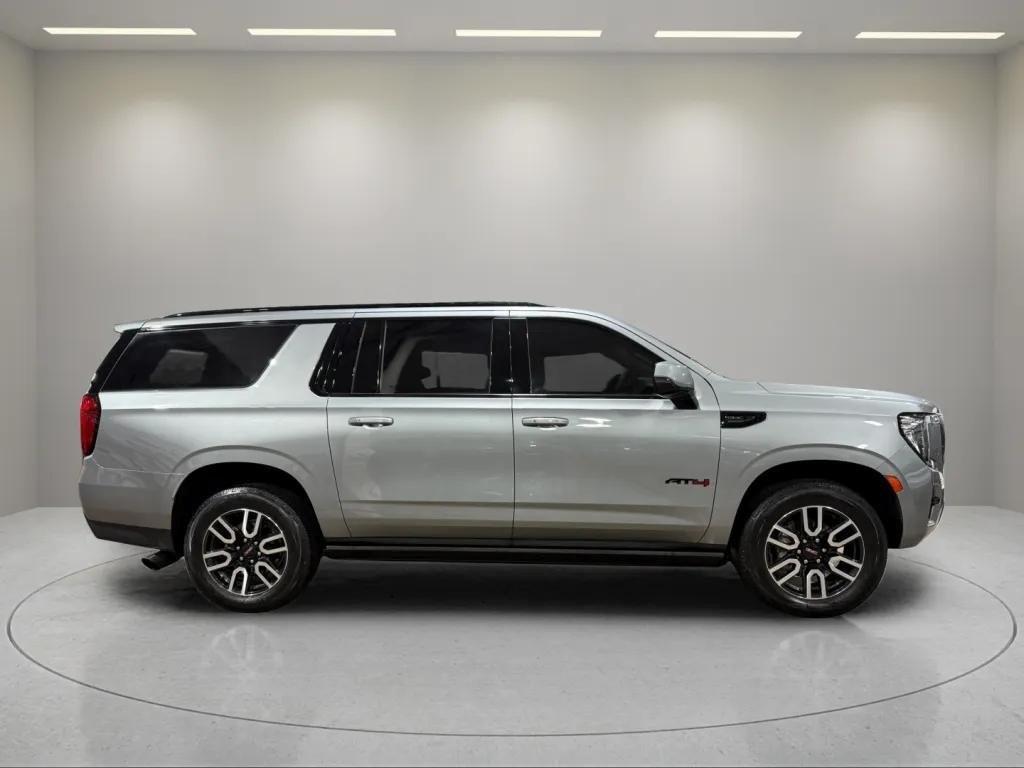 used 2023 GMC Yukon XL car, priced at $50,912