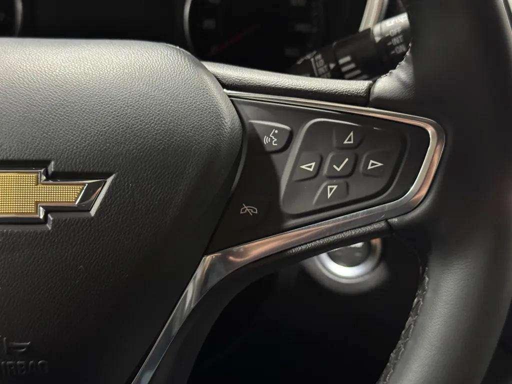 used 2024 Chevrolet Equinox car, priced at $23,995